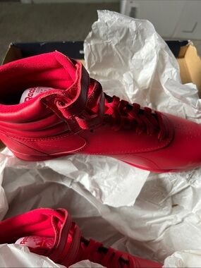 Reebok Red High-Top Athletic Sneakers